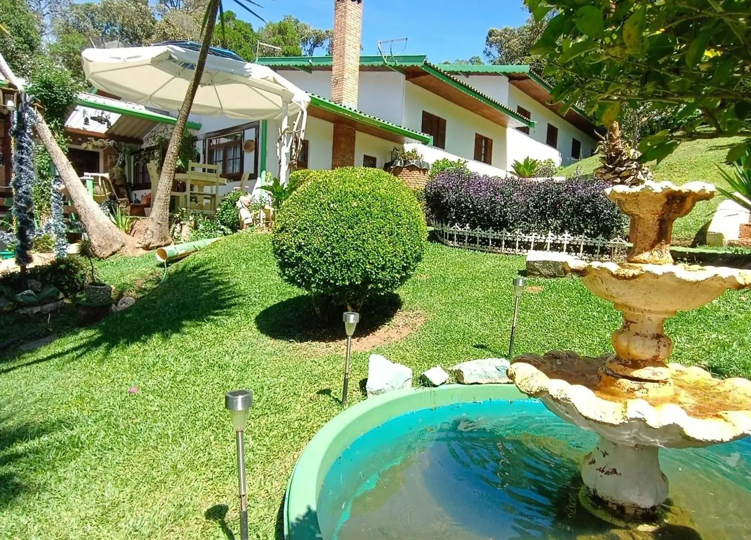 A Guesthouse In The Blue Forest Campos do Jordao