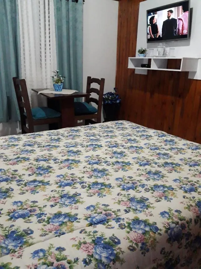 A Guesthouse In The Blue Forest Campos do Jordao 0*,
